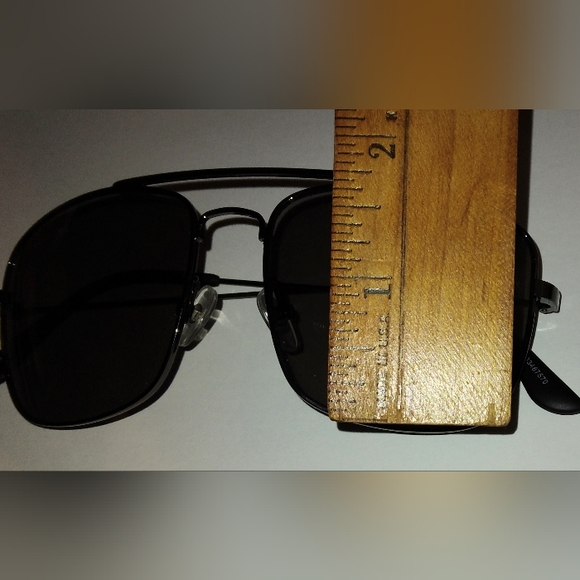 FREE with PURCHASE - FOSTER GRANT WIRE FRAME SUNGLASSES BLACK VGUC - Picture 12 of 16